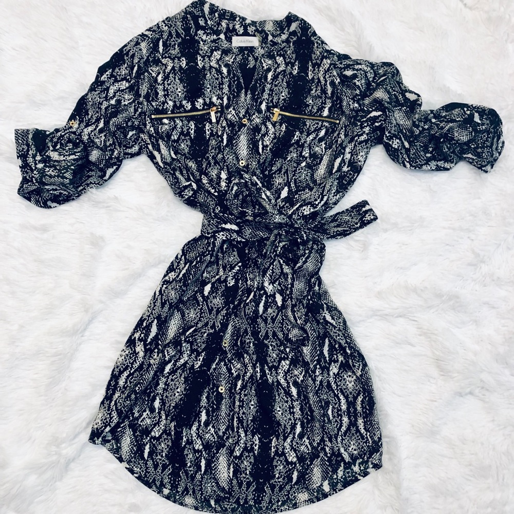 🦋Calvin Klein black&white patterned sheathdress🦋